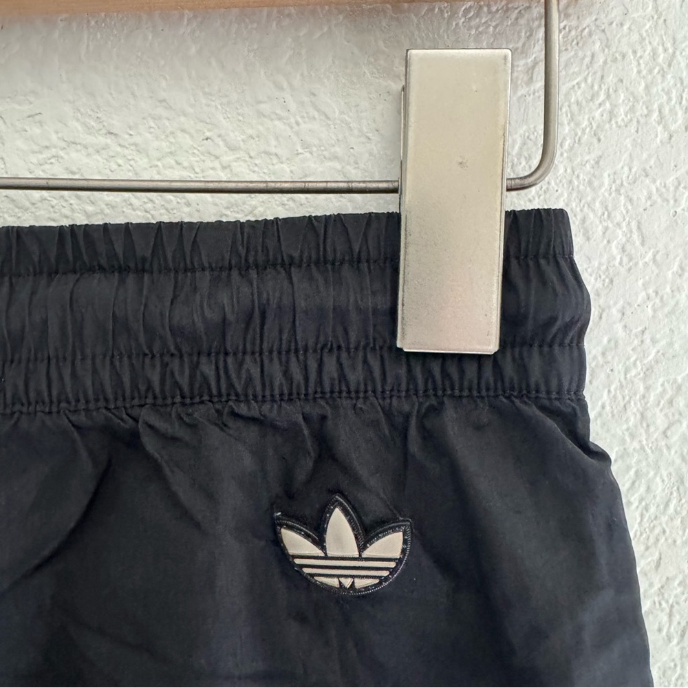 Adidas AdiColor TGP Men's Woven Shorts SZ XS - Picture 6 of 6